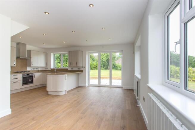 Kitchen Reception 2.jpg