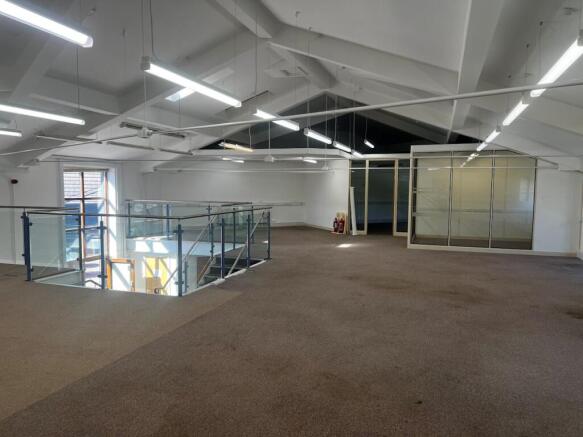 4 Oakridge interior 3.jpg