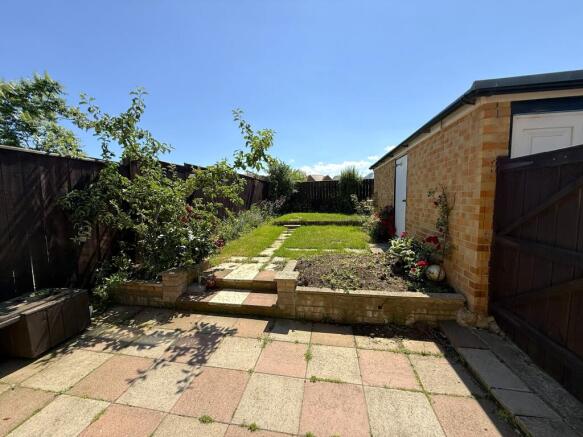 3 bed Semi-Detached for sale Image 5