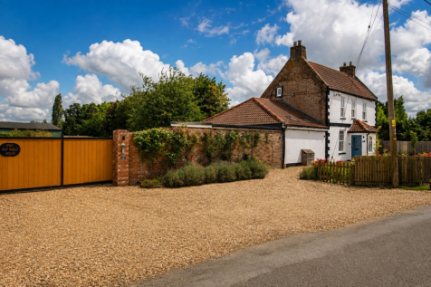 9 Broadend Road, Wisbech, PE14