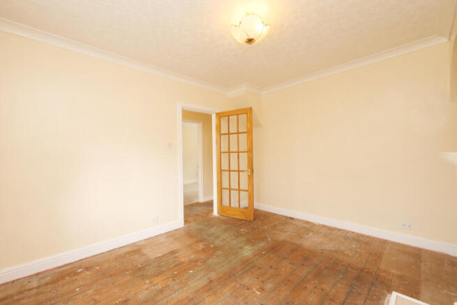 4 bed Detached Bungalow for sale Image 8