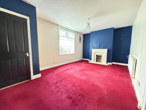 3 bed Terraced to rent Image 8