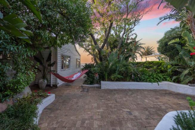 Large, lush back garden area