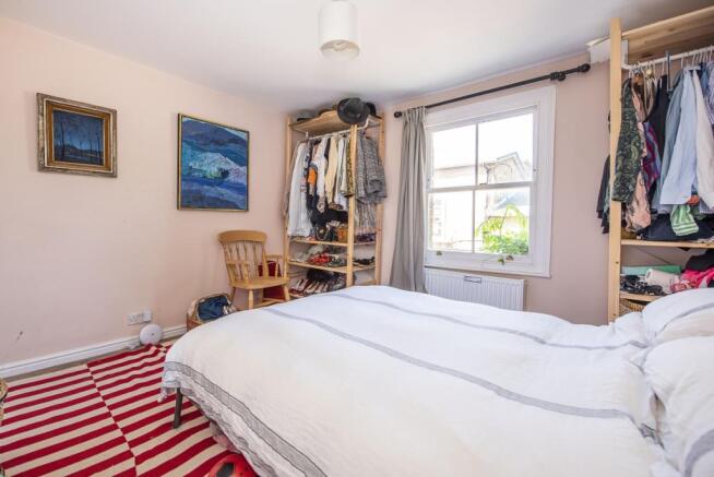 Front bedroom A