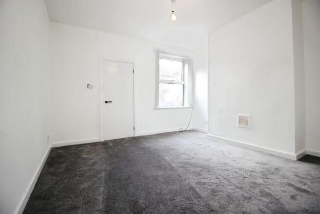 2 bed Terraced for sale Image 10