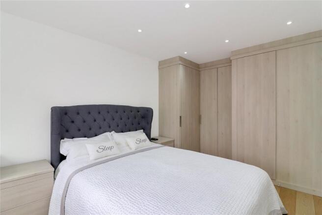 Bedroom 1 - View 2