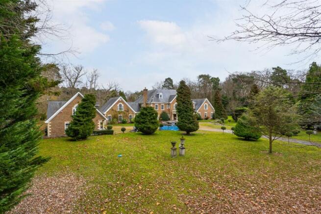 HattonCourt_WEB_1.jpg