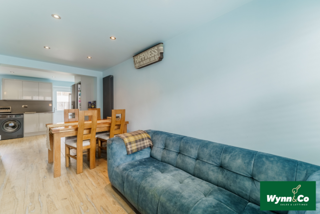 3 bed Semi-Detached for sale Image 10