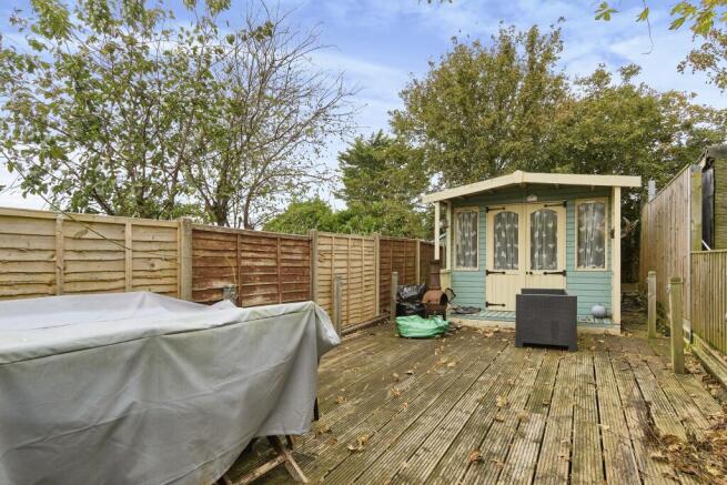 Deck & Summerhouse