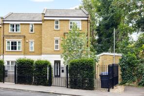 5, Royal Thames Place, Portsmouth Road, Thames Ditton KT7 0XA