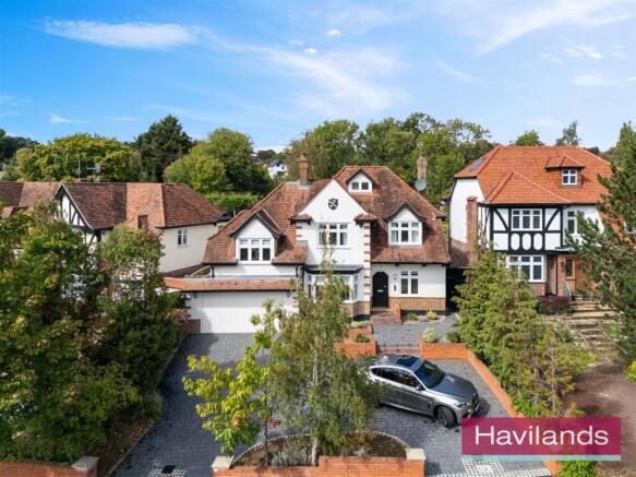 Eversley Crescent-5.jpg