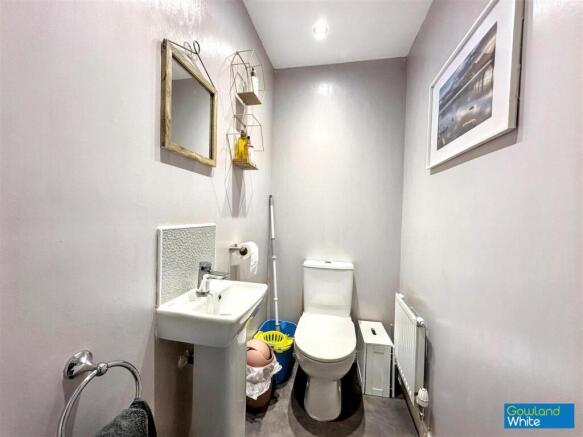 3 bed Semi-Detached for sale Image 7