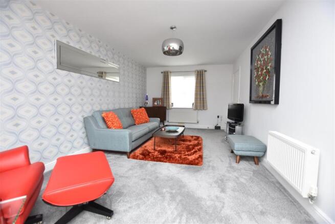 LOUNGE REVERSE