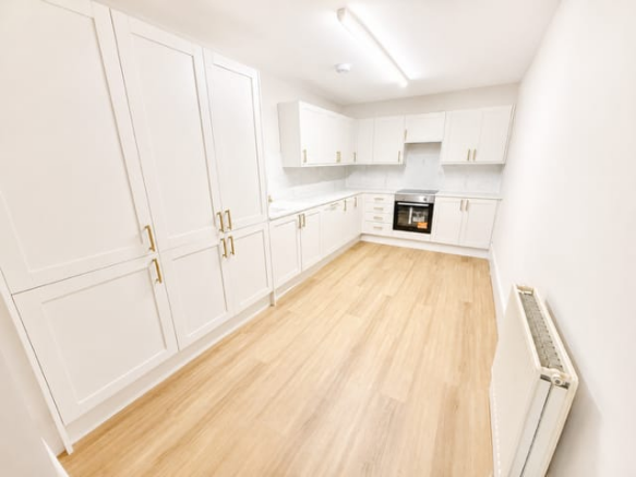 3 bed Terraced for sale Image 4