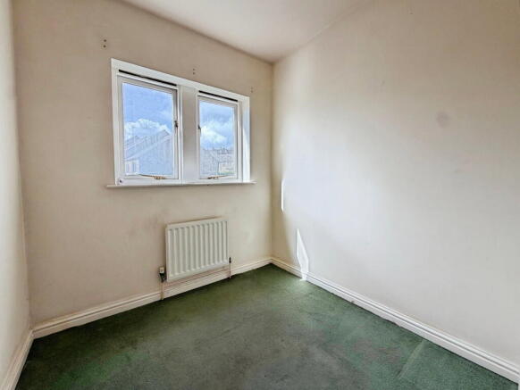 3 bed Town House for sale Image 11