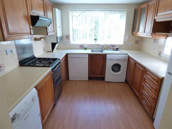 Kitchen: