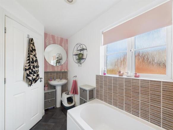 Bath 3.jpg