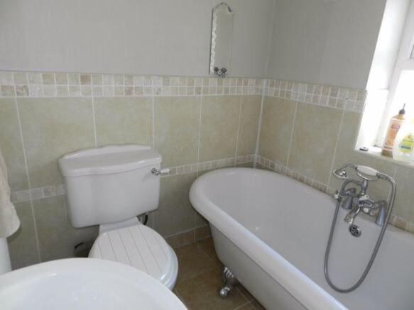 Family Bathroom 