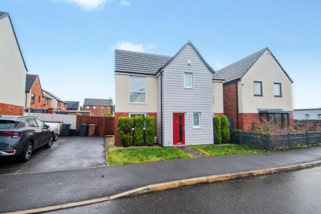 3-bed detached on George Treglown Grove, Bucknall Grange, Bucknall, £220,000
