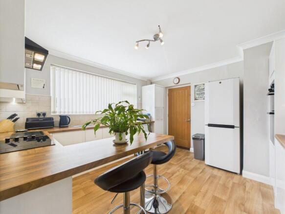Kitchen/Dining Area