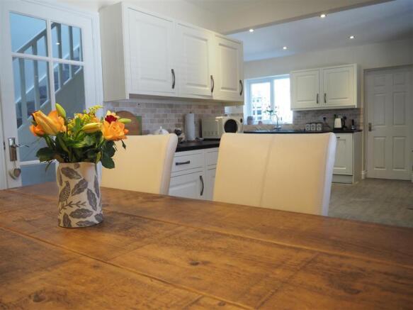 Open Plan Dining Kitchen 144