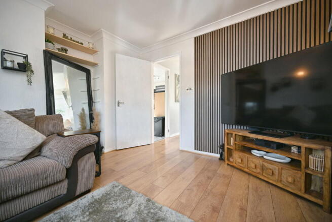 3 bed Semi-Detached for sale Image 4