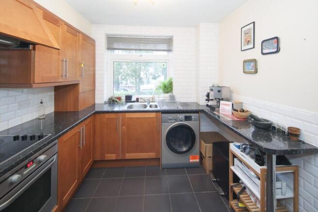 154 Northumberland Court-6.jpg