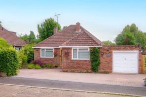 37, St Michaels Road, Sandhurst GU47 8HD