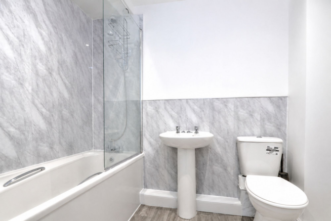2 bed Flat for sale Image 10