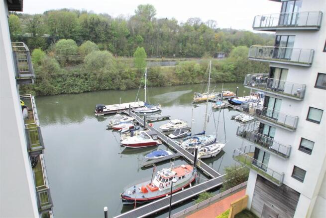 Cambria Buildings Outside 1.jpg