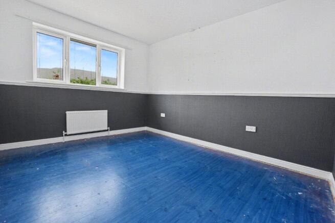 3 bed Semi-Detached for sale Image 8