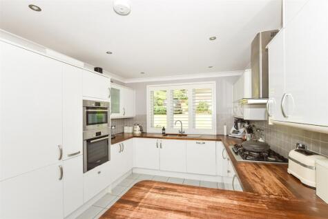 Welland Close, Crowborough, East Sussex