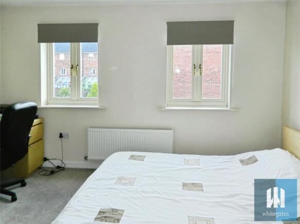 3 bed Terraced to rent Image 5