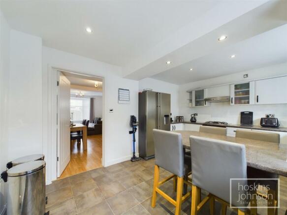 Kitchen/Breakfast Room