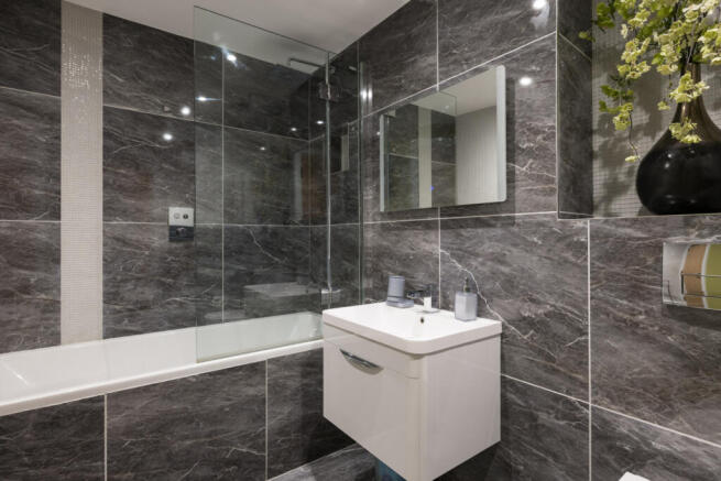 2 bed Penthouse for sale Image 10