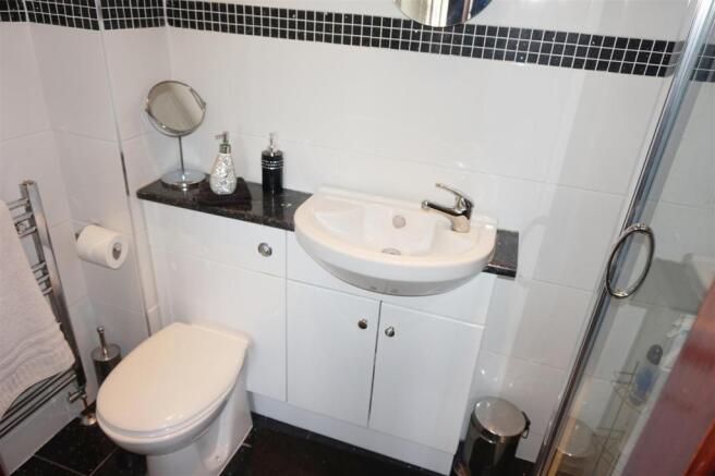 LUXURY EN-SUITE