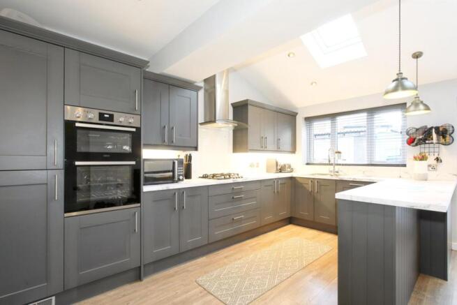 Kitchen/Breakfast