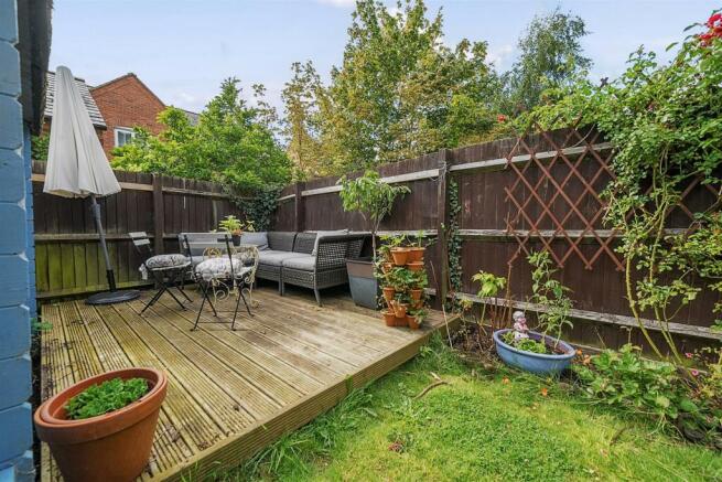 8 The Old Woodyard, Silverstone