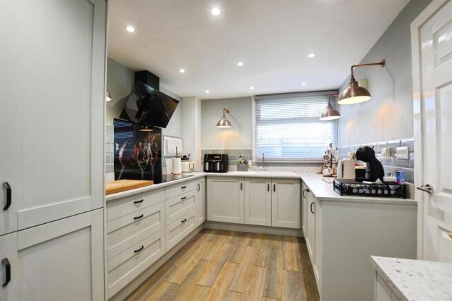 Fitted Kitchen