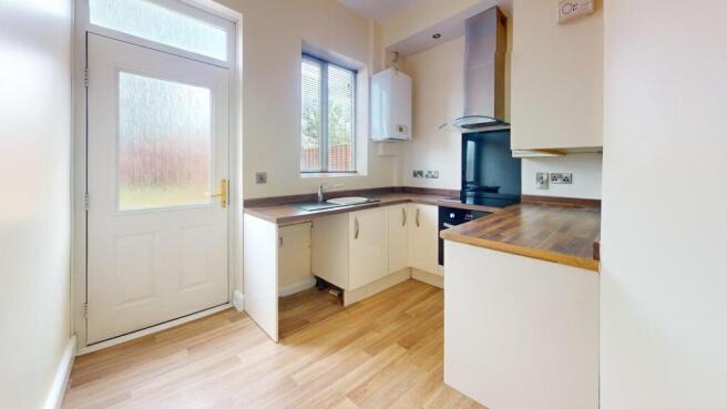 39-Wingfield-Gardens-Kitchen.jpg