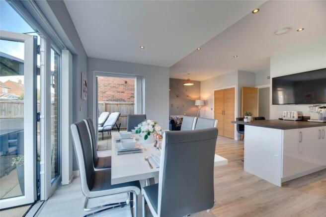 Dining Kitchen