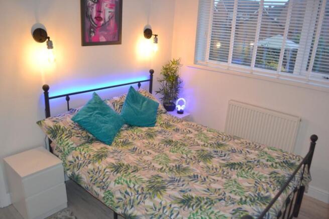 bed21 (Medium).JPG