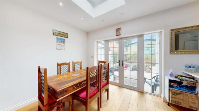 Dining area.jpg