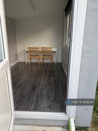 Garden Studio - Pic 2