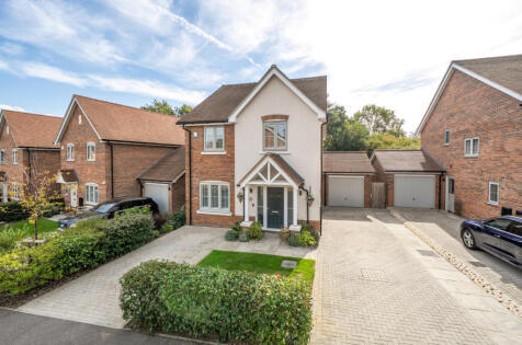 St. Legers Way, Riseley, Reading, Hampshire, RG7