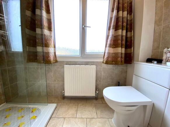 en suite (2).jpg
