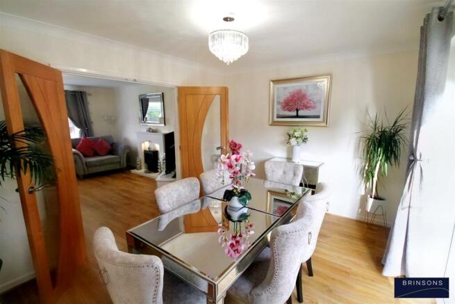 5. DINING ROOM