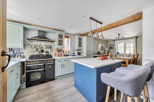 1309995-10-6851a0...