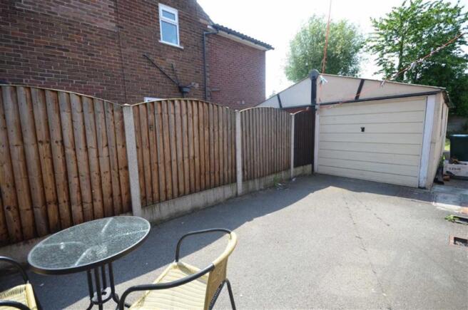 SINGLE GARAGE