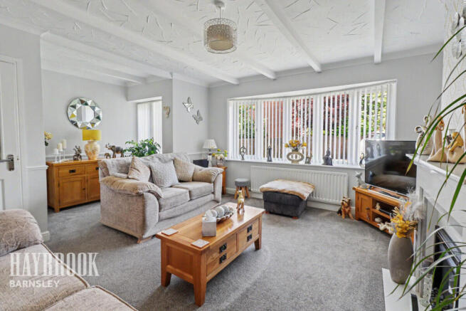 3 bed Bungalow for sale Image 8